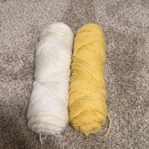 White and yellow yarn bundle